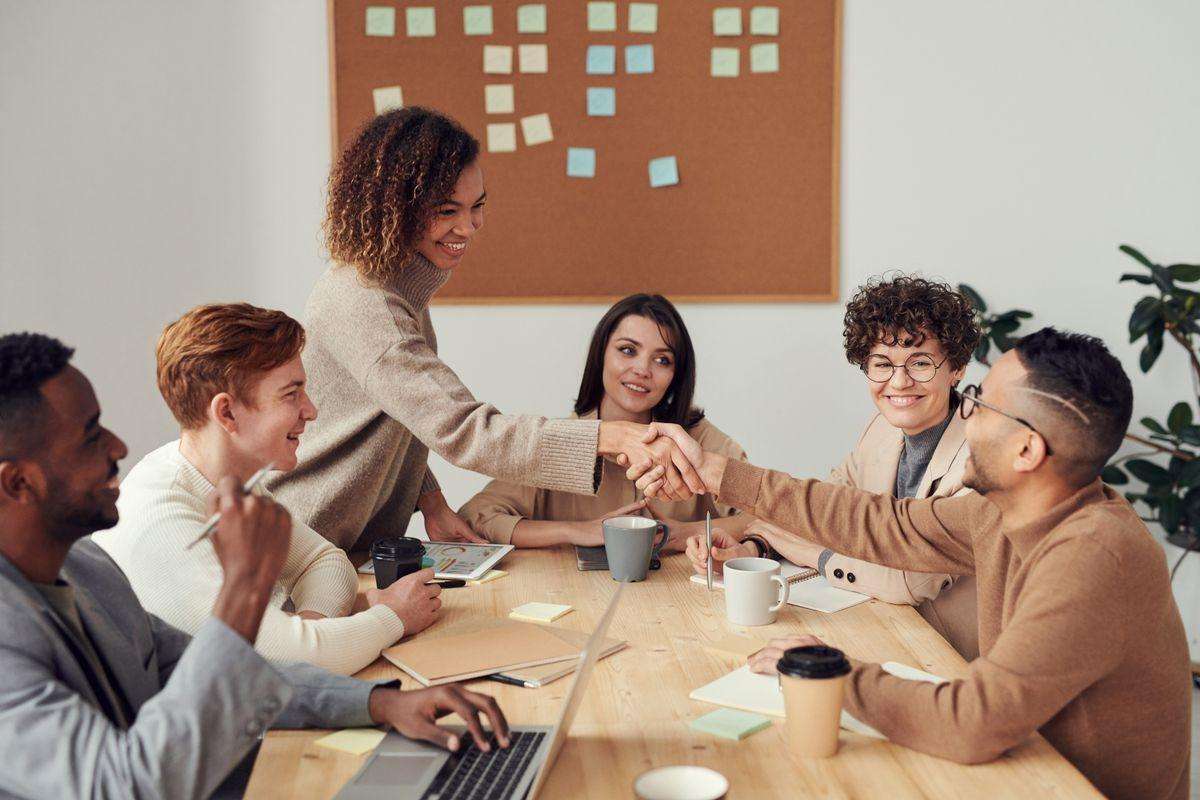 SkillsFuture Credit mid-career professionals discussing career development in Singapore