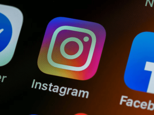 Popular applications for social media marketing